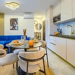 Luxury Modern North One *