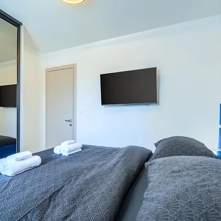 Luxury Modern North One *